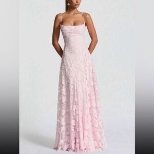 Elegant Spaghetti-Strap Pink Lace Evening Dress